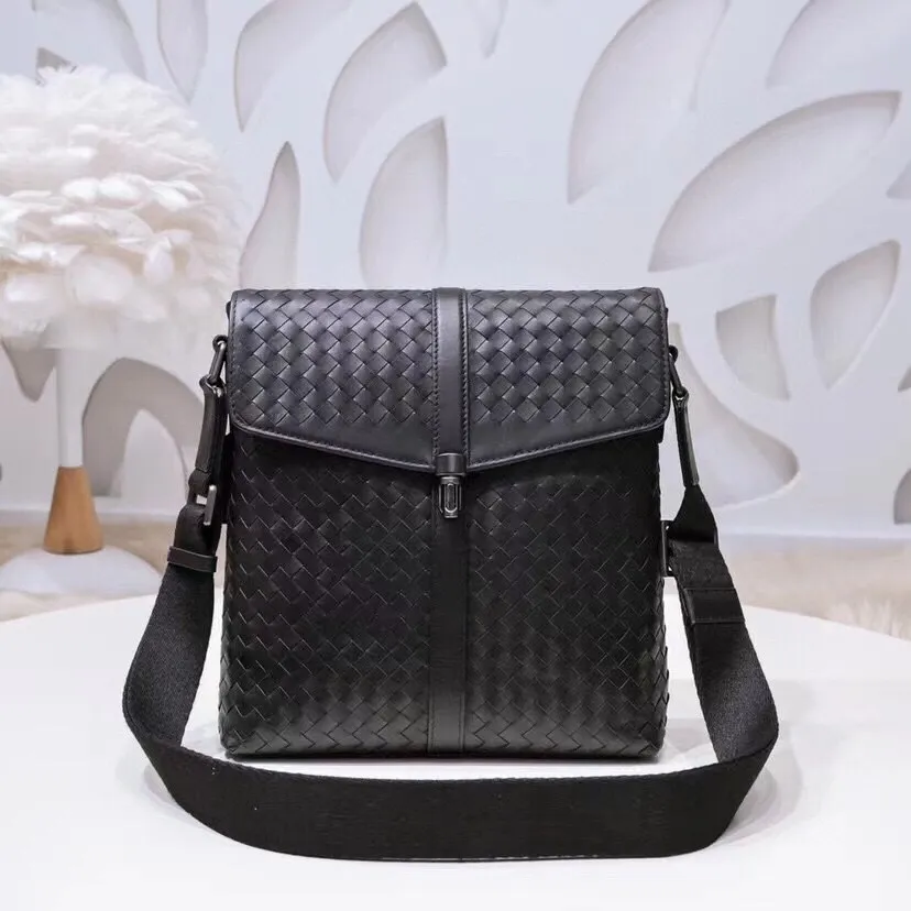 All categories 💚 Top version men’s bags 💚 BV 2024 new BV crossbody bag